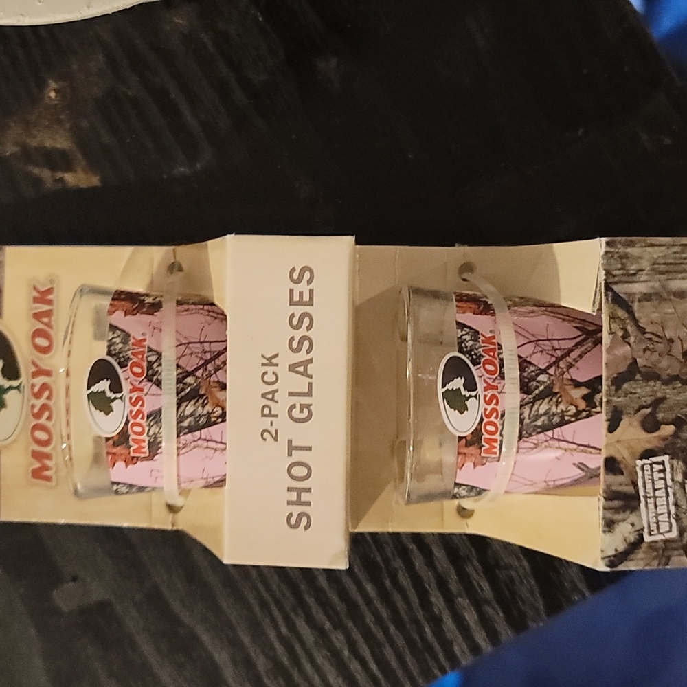 Mossy Oak shot glasses